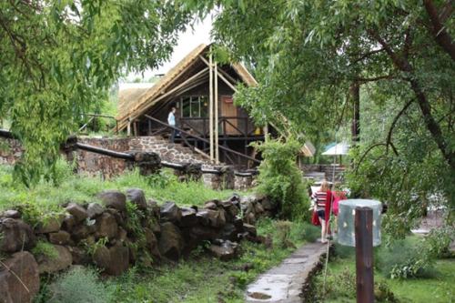 Semonkong (1)